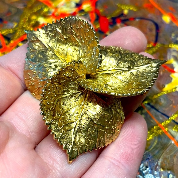 Dior Jewelry - VTG Henkel & Grosse Signed Christian Dior Gold Tone Leaf Costume Jewelry Brooch